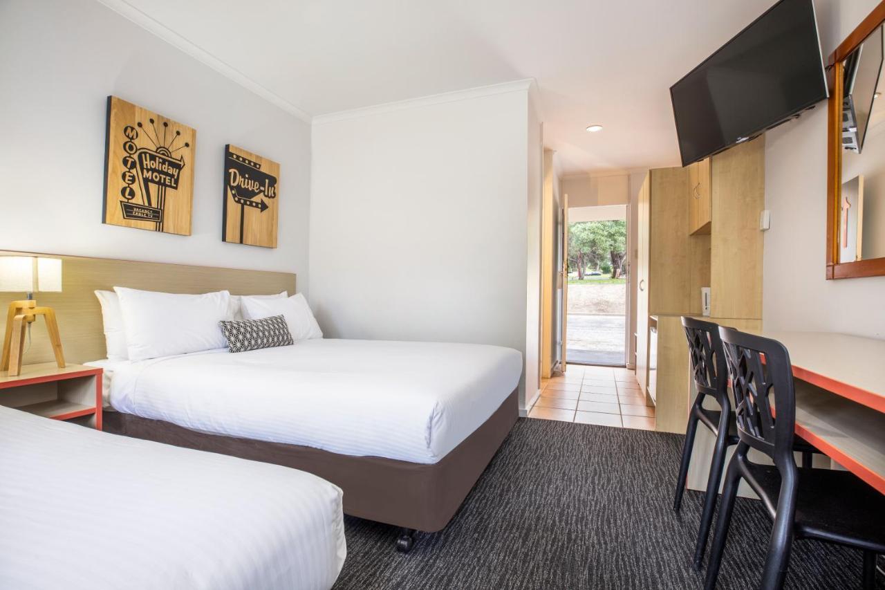 Burvale Hotel Nunawading Exterior photo