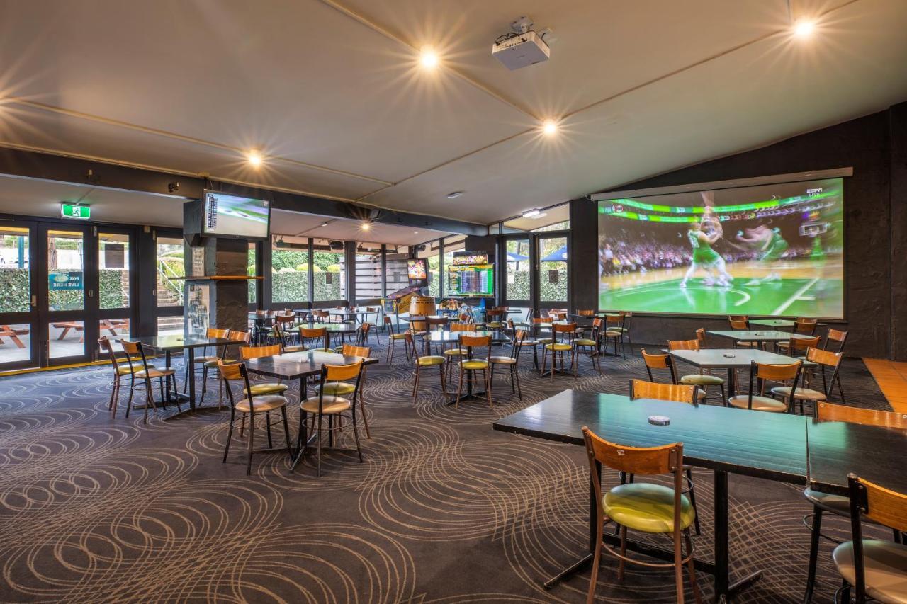 Burvale Hotel Nunawading Exterior photo