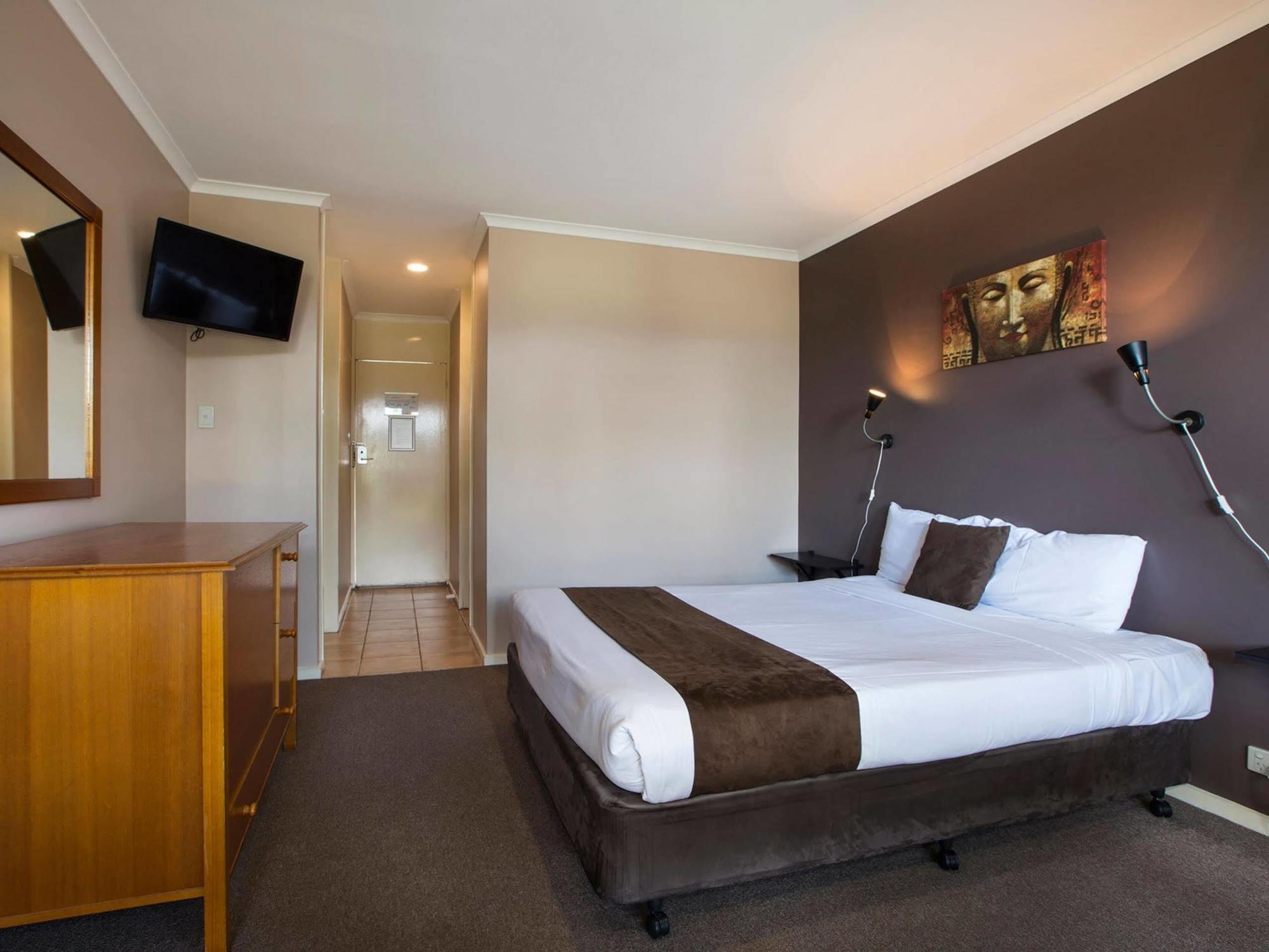 Burvale Hotel Nunawading Exterior photo